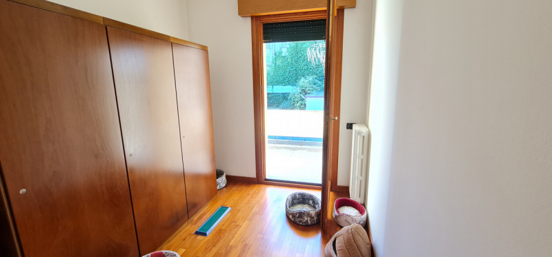 Nel cuore di Abano Terme, a pochi passi dal suggestivo Duomo di San Lorenzo, proponiamo in vendit...