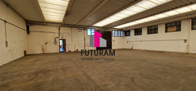 Castelgomberto- Rif.3MAT per info 3403358378

Piastra produttiva di mq 1.000-dotata di impianti a...