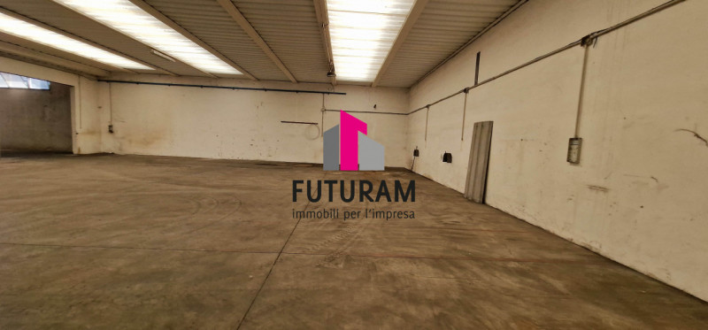 Castelgomberto- Rif.3MAT per info 3403358378

Piastra produttiva di mq 1.000-dotata di impianti a...