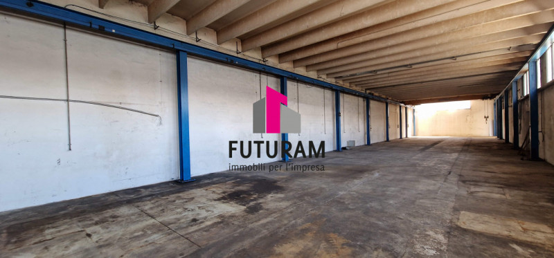 Castelgomberto- Rif.3MAT per info 3403358378

Piastra produttiva di mq 1.000-dotata di impianti a...