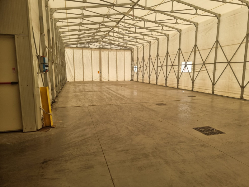 Vendesi capannone industriale a Pontelongo di circa 6000 mq con buona viabilità.

Il fabbricato è...