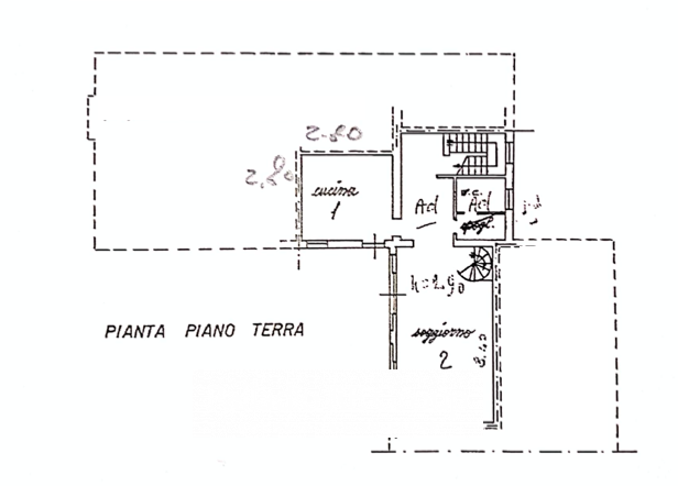 Per chi ama la quiete immersa nel verde, e la vicinanza della comodità della città, proponiamo un...