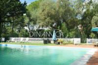 Casale con dependance, terreno e piscina in vendita nelle colline pisane, toscana