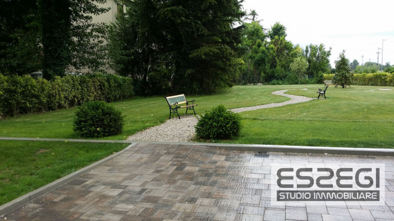 PADOVA – GUIZZA: Proponiamo esclusivo duplex su due livelli elegantemente rifinito posto al piano...