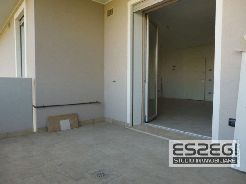 PADOVA – GUIZZA: Proponiamo esclusivo duplex su due livelli elegantemente rifinito posto al piano...