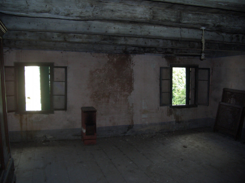 PORZIONE INDIPENDENTE DI RUSTICO DA RISTRUTTURARE IN VENDITA A SOVIZZO COLLE, LOCALITA' VIGO - Ri...