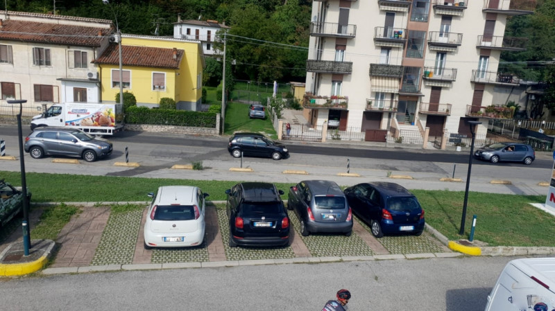 UFFICIO DI 200 MQ PIANO PRIMO CON 6 POSTI AUTO E GRANDE TERRAZZA IN POSIZIONE STRATEGICA A VICENZ...