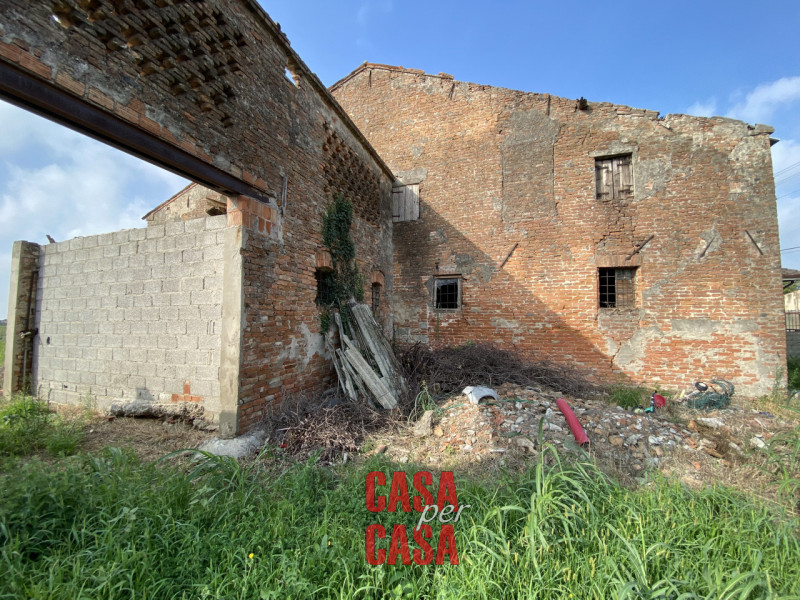 Rif. B225 - A Pozzonovo, in posizione tranquilla di campagna ma comoda alla viabilità,  proponiam...