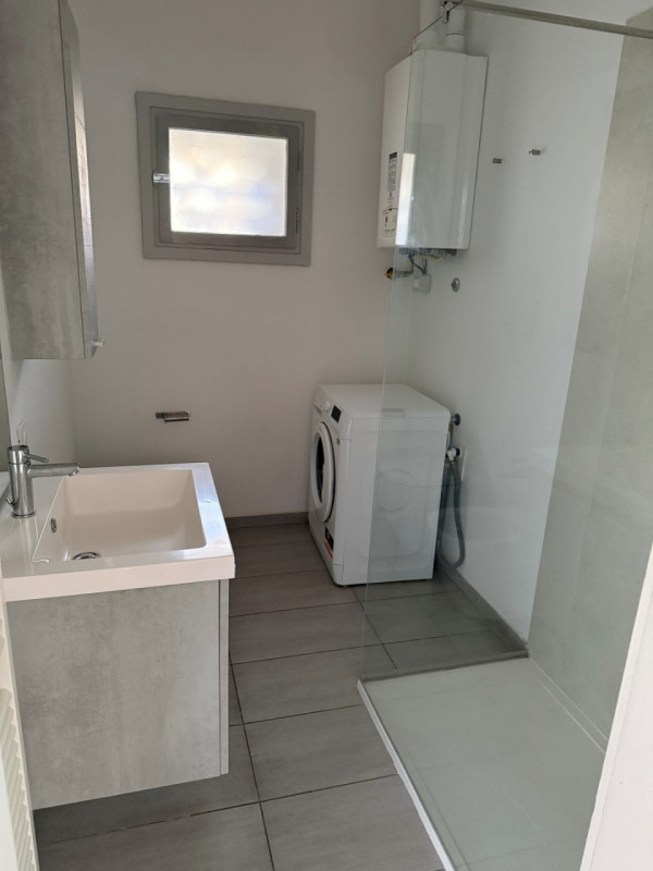 SPAZIOSO MIDI APPARTAMENTO ARREDATO NEL CUORE DEL CENTRO STORICO. EURO 750 MENSILI + EURO 30 SPES...