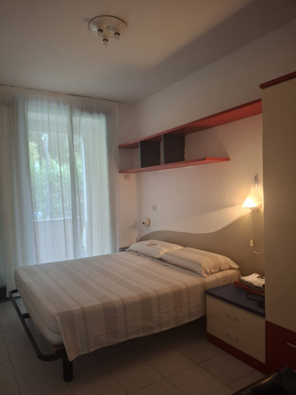 OCCASIONE DA NON PERDERE!
Abbiamo a disposizione piu' appartamenti a 900 mt dalla SPIAGGIA. Ottim...