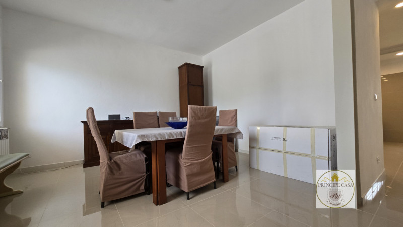 Proponiamo casa singola in pieno stile veneto disposta su due livelli immersa nella tranquillità ...