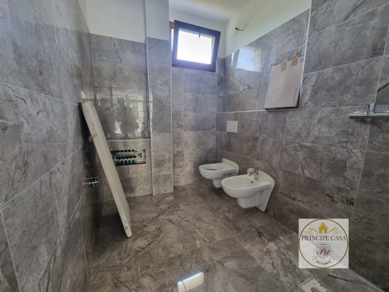 Proponiamo casa singola in pieno stile veneto disposta su due livelli immersa nella tranquillità ...