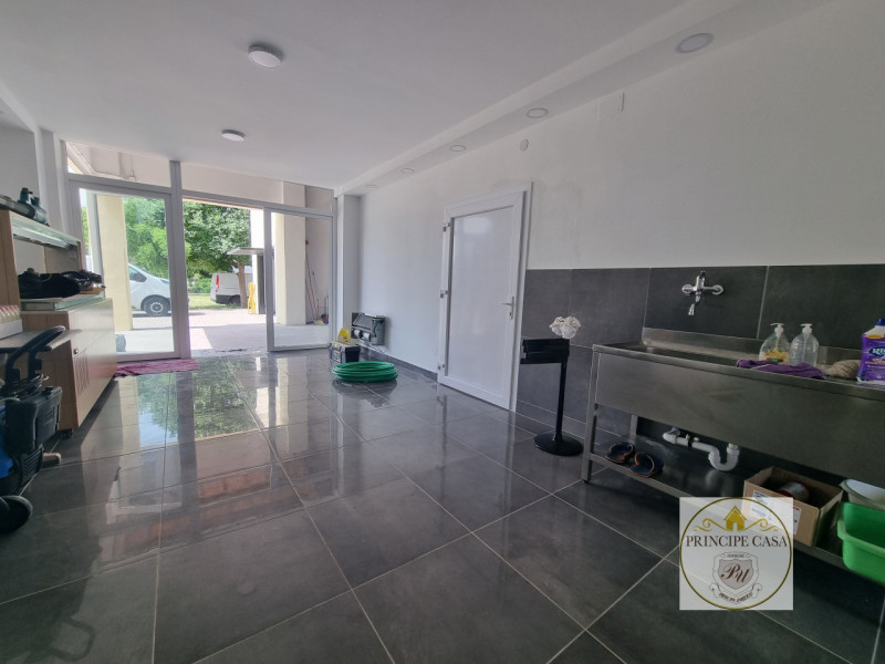 Proponiamo casa singola in pieno stile veneto disposta su due livelli immersa nella tranquillità ...