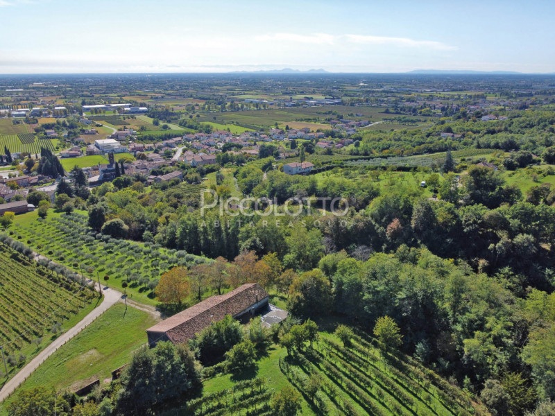 Rif. V4784 - Maser, in posizione collinare e panoramica a soli 5 minuti da Asolo e dalla celebre ...