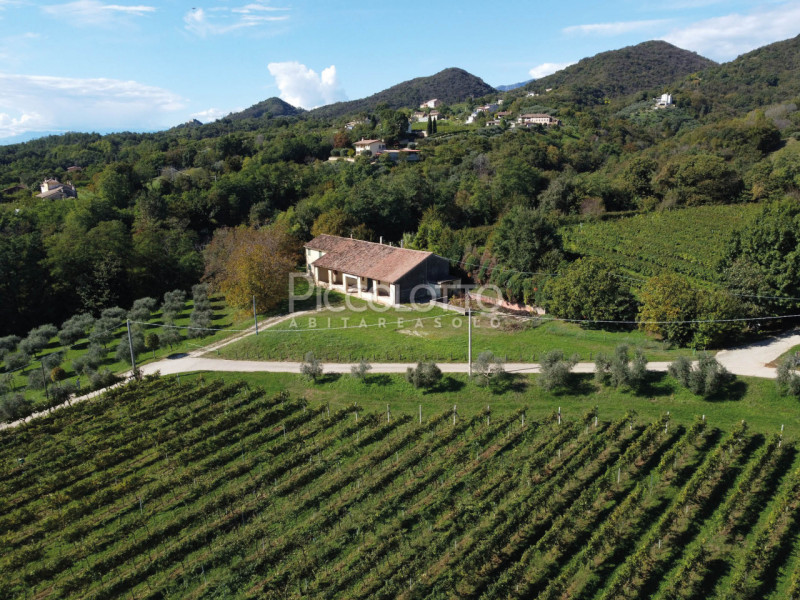 Rif. V4784 - Maser, in posizione collinare e panoramica a soli 5 minuti da Asolo e dalla celebre ...