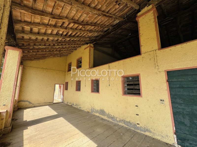 Rif. V4784 - Maser, in posizione collinare e panoramica a soli 5 minuti da Asolo e dalla celebre ...