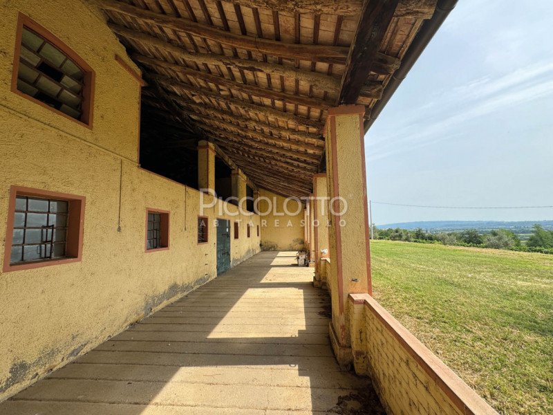 Rif. V4784 - Maser, in posizione collinare e panoramica a soli 5 minuti da Asolo e dalla celebre ...