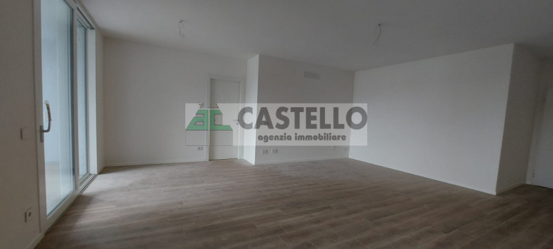 Camposampiero – Centro
In posizione centralissima e comoda a tutti i servizi, ultimo appartamento...