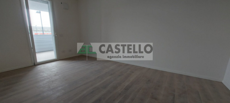 Camposampiero – Centro
In posizione centralissima e comoda a tutti i servizi, ultimo appartamento...