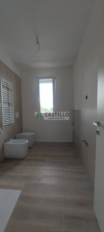 Camposampiero – Centro
In posizione centralissima e comoda a tutti i servizi, ultimo appartamento...