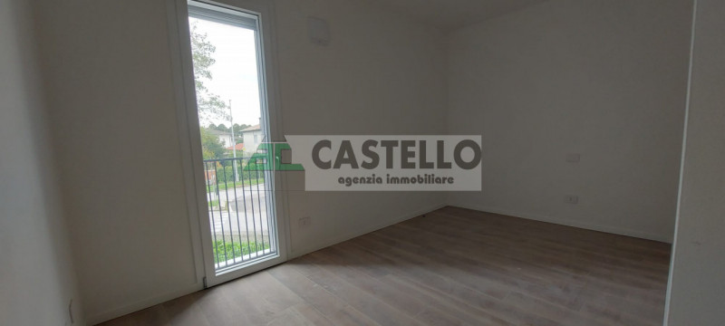 Camposampiero – Centro
In posizione centralissima e comoda a tutti i servizi, ultimo appartamento...