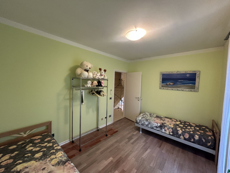 Nel cuore di una tranquilla zona residenziale di Lissaro di Mestrino, a pochi passi dall’asilo, d...