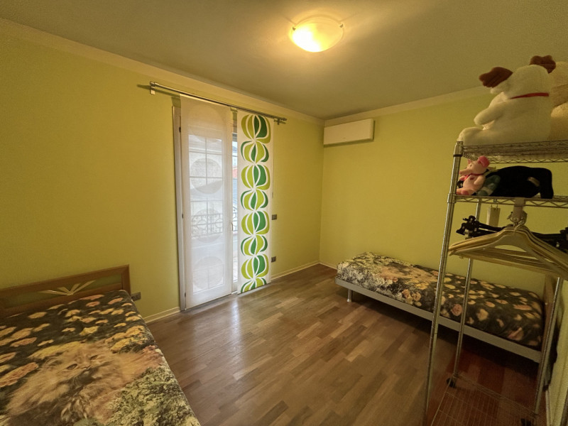 Nel cuore di una tranquilla zona residenziale di Lissaro di Mestrino, a pochi passi dall’asilo, d...