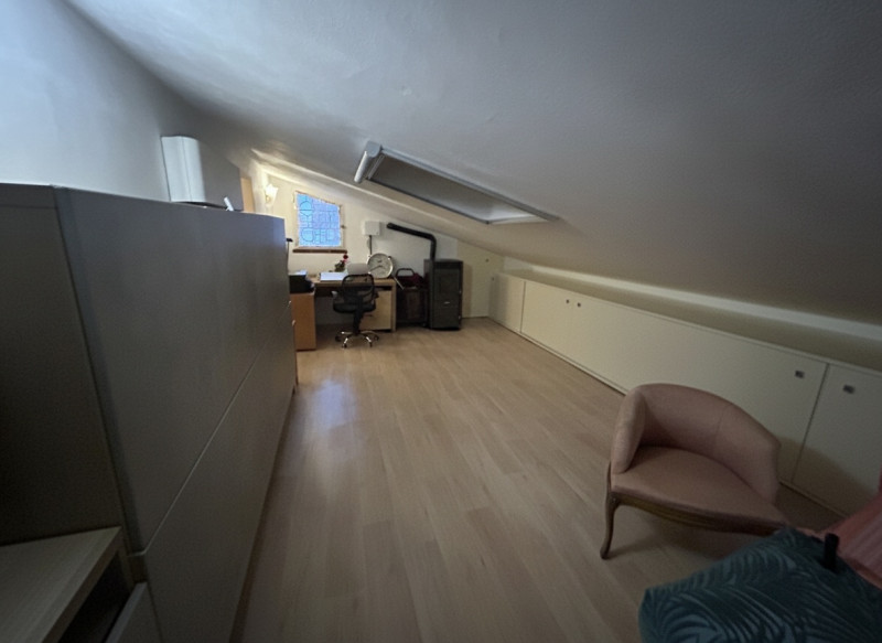 Nel cuore di una tranquilla zona residenziale di Lissaro di Mestrino, a pochi passi dall’asilo, d...