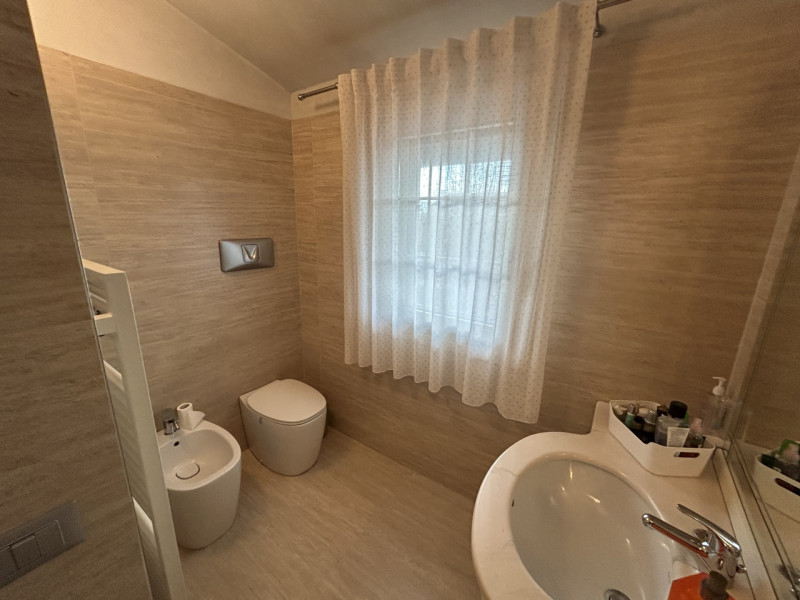 Nel cuore di una tranquilla zona residenziale di Lissaro di Mestrino, a pochi passi dall’asilo, d...