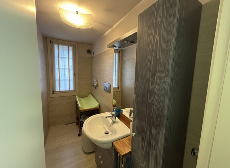 Nel cuore di una tranquilla zona residenziale di Lissaro di Mestrino, a pochi passi dall’asilo, d...