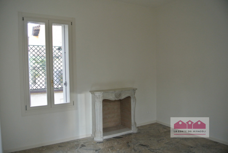 VICENZA CENTRO: PIANO NOBILE PRESTIGIOSO NEL CUORE DEL CENTRO STORICO, INGRESSO, SOGGIORNO, STUDI...