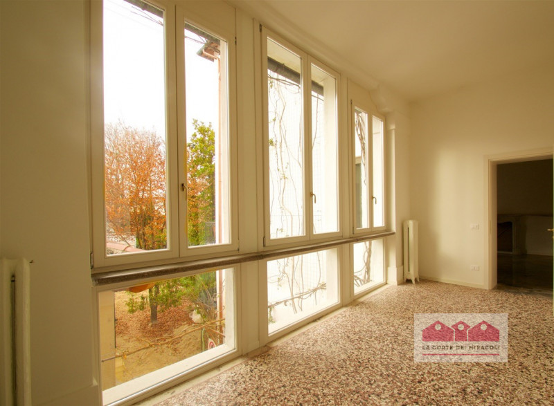 VICENZA CENTRO: PIANO NOBILE PRESTIGIOSO NEL CUORE DEL CENTRO STORICO, INGRESSO, SOGGIORNO, STUDI...