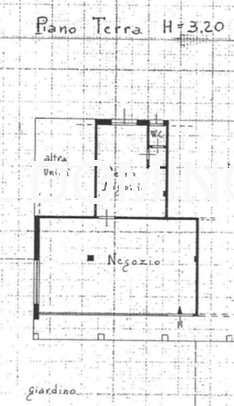 Sacra Famiglia, in zona Basso Isonzo, si affitta negozio con una superficie di circa 90 mq. L'imm...