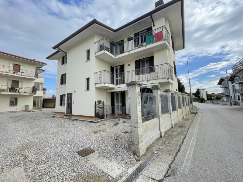 Pozzuolo del Friuli Affitto Appartamento trilocale