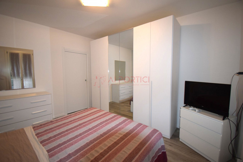 Comune di PIOVE DI SACCO  – Modernissimo APPARTAMENTO di ampie dimensioni arredato con molta cura...