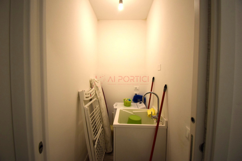 Comune di PIOVE DI SACCO  – Modernissimo APPARTAMENTO di ampie dimensioni arredato con molta cura...