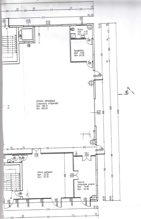 Proponiamo in affitto un capannone di ampia metratura, situato nel cuore della zona industriale d...