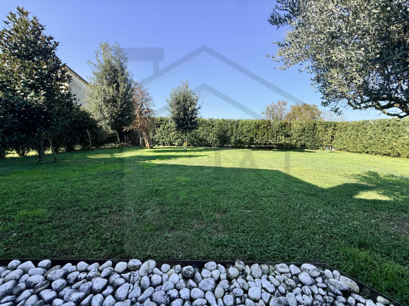 PADOVA ZONA PALTANA - In uno dei quartieri più verdi e riservati di Padova, a pochi minuti dal cu...