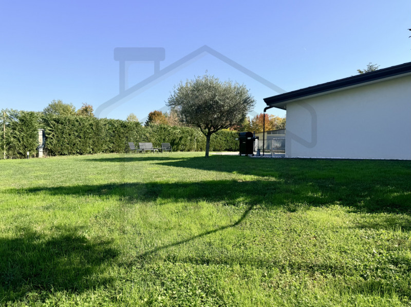 PADOVA ZONA PALTANA - In uno dei quartieri più verdi e riservati di Padova, a pochi minuti dal cu...