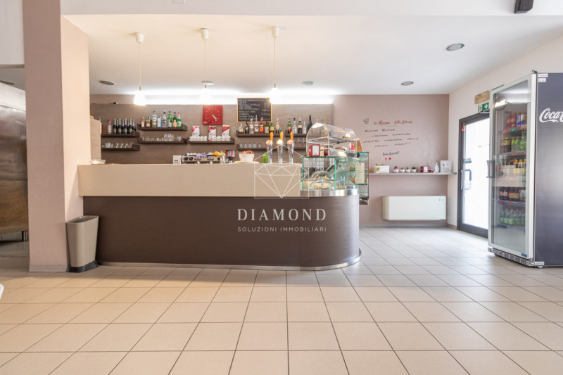 Fanzolo: Ufficio di rappresentanza? Salone di bellezza o centro estetico? O il tuo negozio di abb...