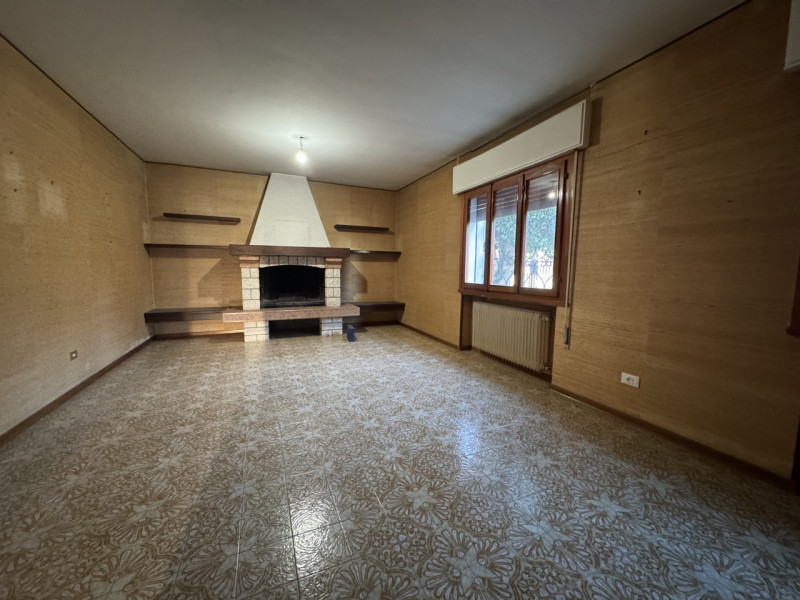 Rif.SE284: In posizione esclusiva e panoramica a due passi dal centro storico di Este, comoda a t...