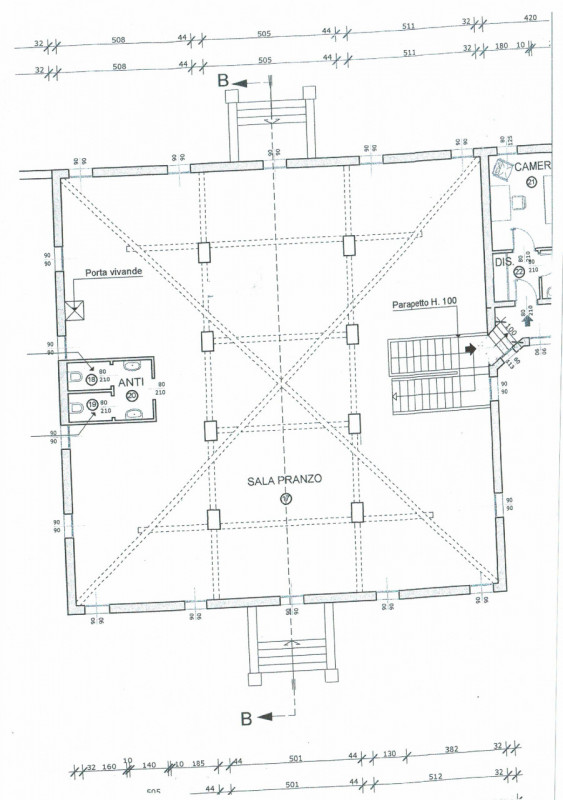"In posizione centrale a Lissaro, proponiamo in vendita una suggestiva Villa Antica completamente...