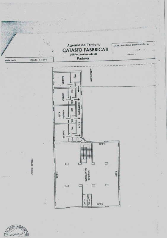"In posizione centrale a Lissaro, proponiamo in vendita una suggestiva Villa Antica completamente...
