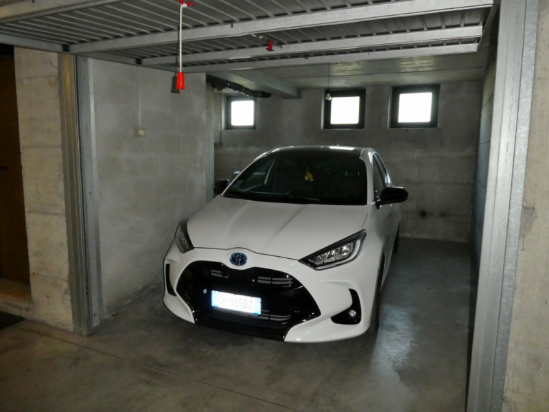 AMPIO BICAMERE BISERVIZI, CUCINA SEPARATA ARREDATA, TERRAZZA ABITABILE, GARAGE  E POSTO AUTO IN A...