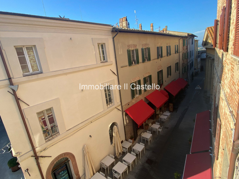 Castiglione del Lago Vendita Appartamento più di 5 locali