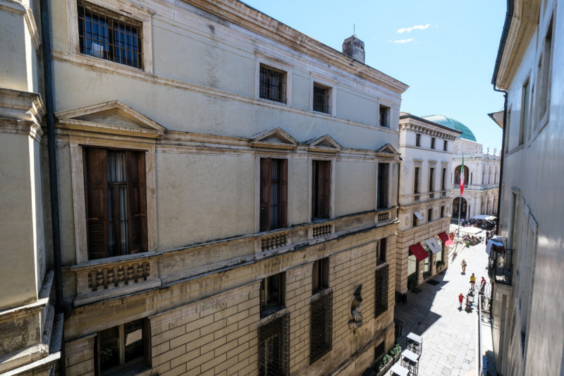 Palazzo Poiana: costruito nel 1560 su commissione del nobile Vincenzo Poiana, viene attribuito al...