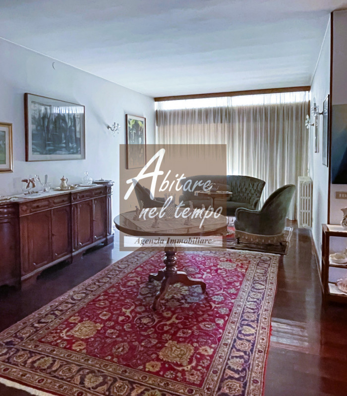 FONTANIVA, Nostra esclusiva,

Vi proponiamo un'incantevole Bivilla degli anni 70 con dimensioni g...