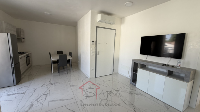 Padova – Zona prima Sacra Famiglia: proponiamo in vendita uno splendido appartamento quadrilocale...