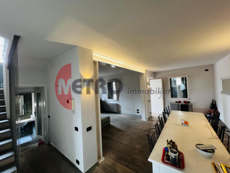 Metro Immobiliare presenta: Casa indipendente a Cornedo Vicentino
A Cornedo Vicentino, proponiamo...