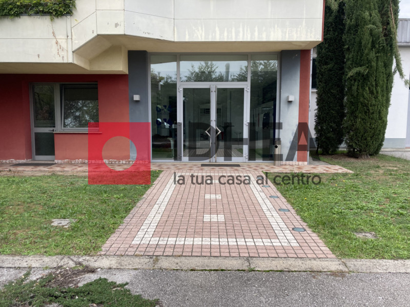 MASERADA SUL PIAVE:
"RIFERIMENTO UM2"



Affittasi ufficio ad uso direzionale di 121 mq. al piano...